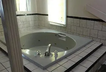 Econo Lodge Norwalk